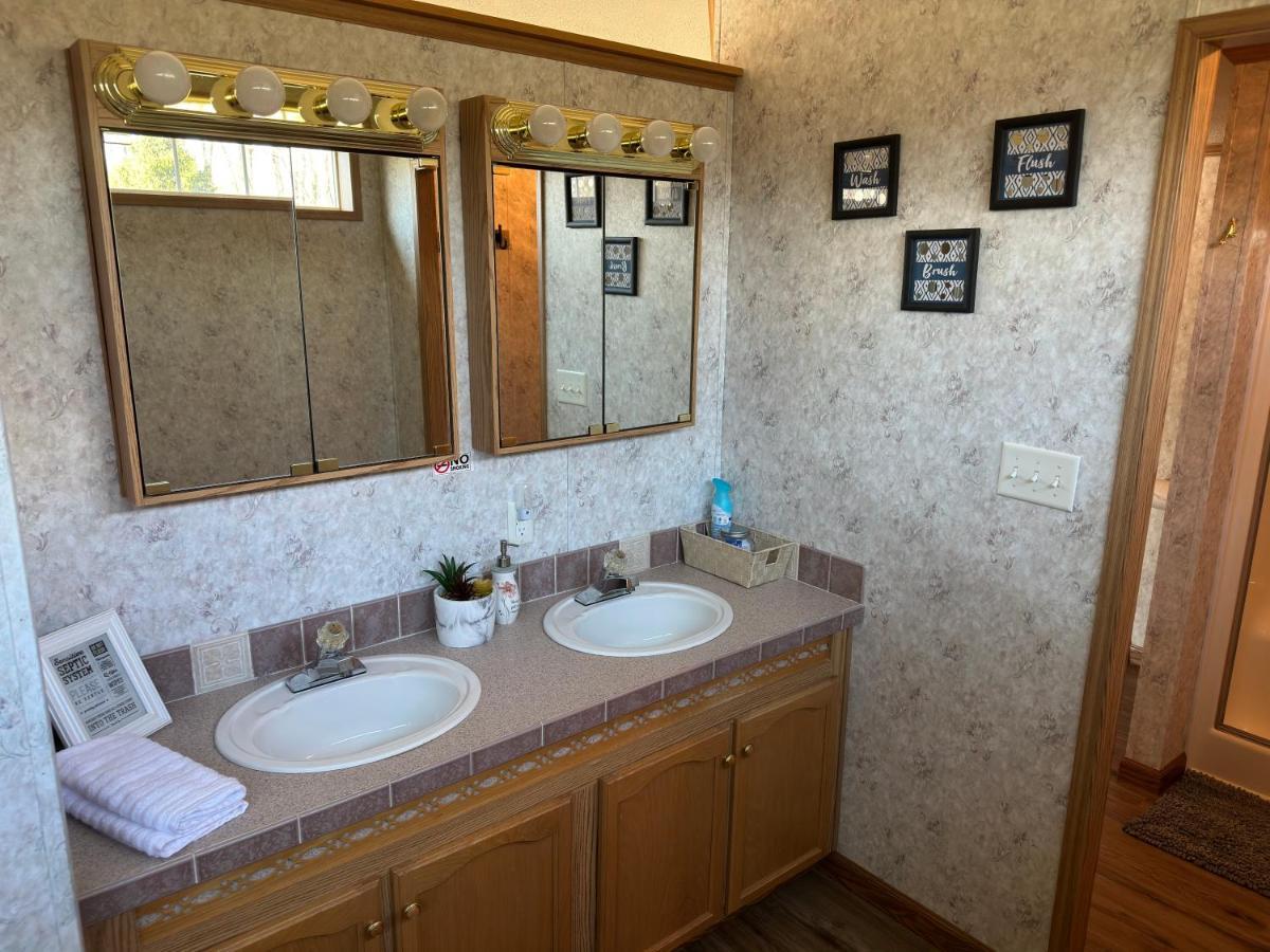 Cairo Spacious Cozy Getaway ! King Bed, Game Room, Out Door Patio מראה חיצוני תמונה